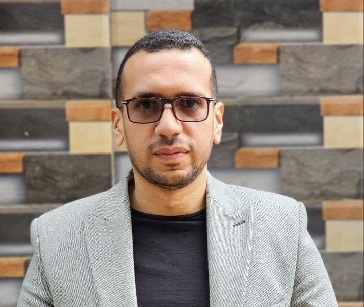 Portrait of Mostafa smiling